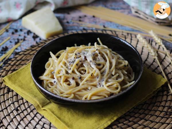 Spaghetti cacio e pepe: 3 ingredienser, en explosion av smak! - foto 5