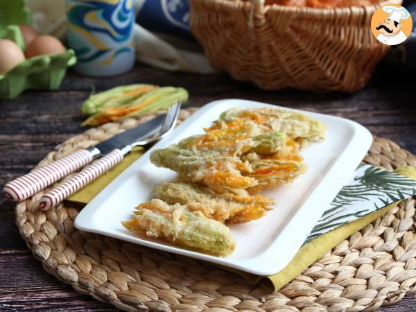 Stekta zucchiniblommor, receptet på smet med mousserande vatten