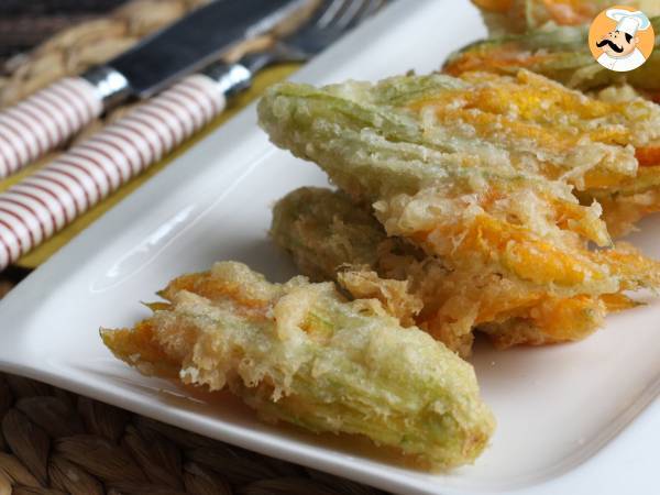 Stekta zucchiniblommor, receptet på smet med mousserande vatten - foto 5