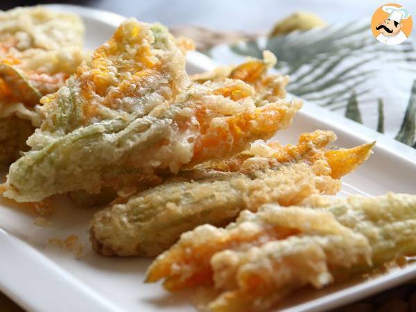 Stekta zucchiniblommor, receptet på smet med mousserande vatten - foto 6