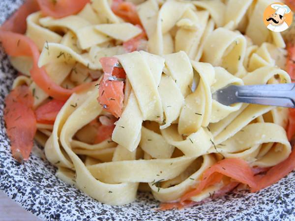 Tagliatelle med rökt lax och dill - foto 4