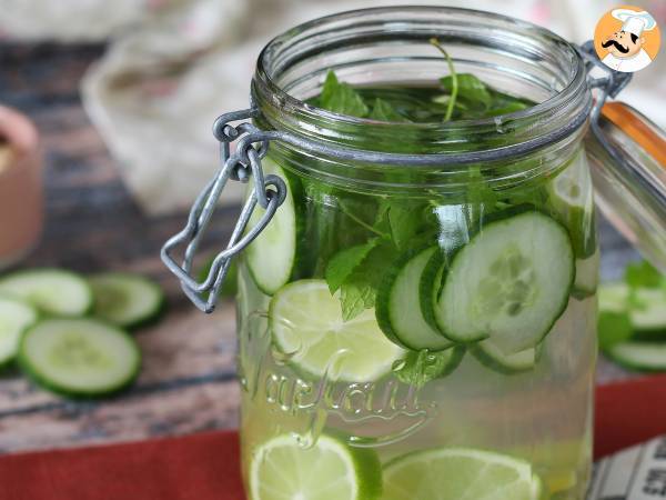 Vatten med smak av gurka, lime, mynta och ingefära - foto 2