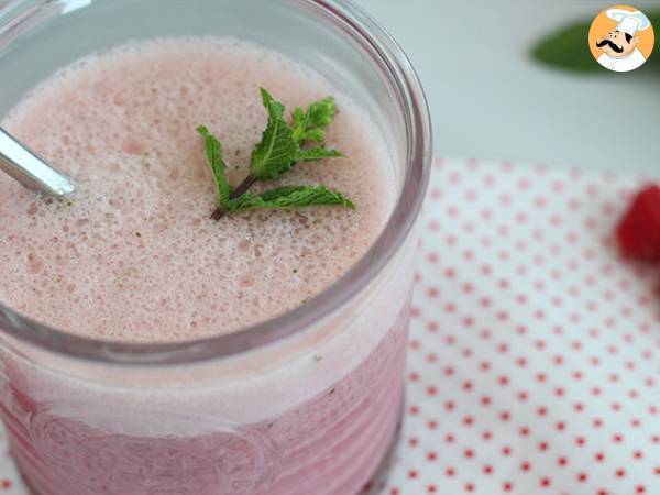 Vegansk hallon- och mintmilkshake - foto 2