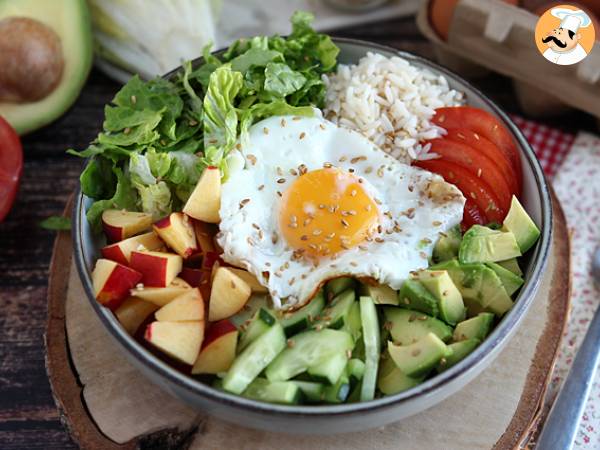 Vegetarisk Buddha bowl - En vackert balanserad och färgstark sallad!