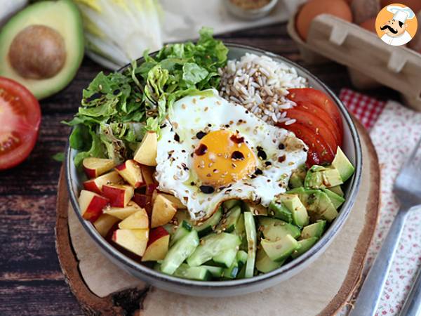 Vegetarisk Buddha bowl - En vackert balanserad och färgstark sallad! - foto 3