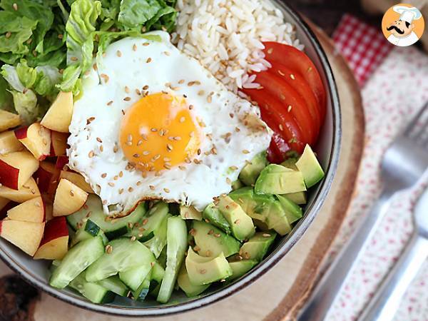 Vegetarisk Buddha bowl - En vackert balanserad och färgstark sallad! - foto 4