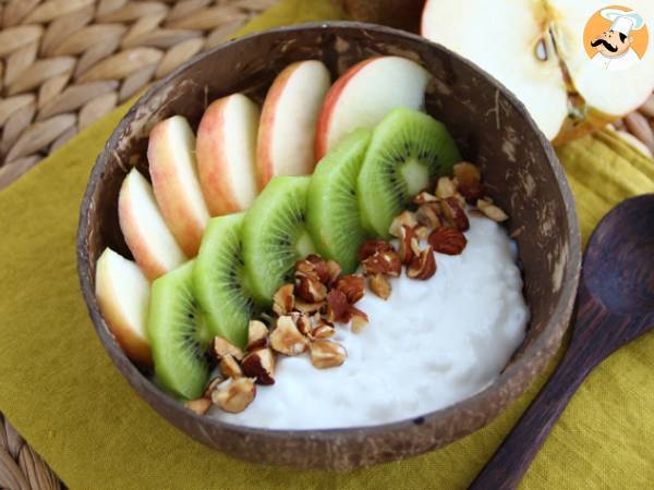 Yoghurtsnacks med kokos, äpple, kiwi och hasselnötter - foto 3